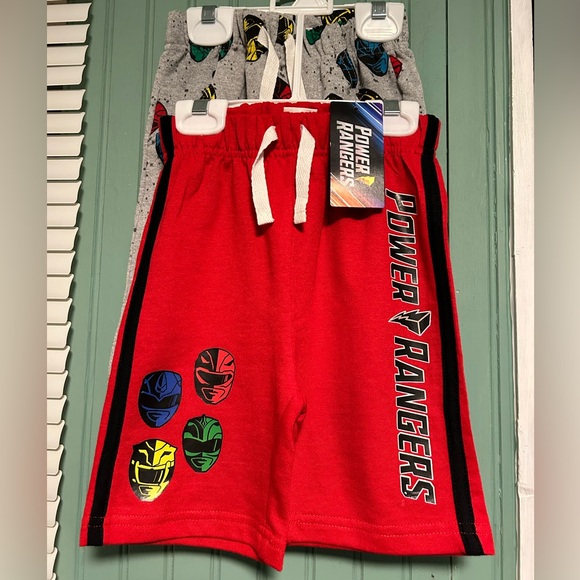 Boys Power Rangers shorts set Size 5 - Picture 1 of 3